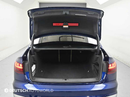 Audi A4 — photo 19