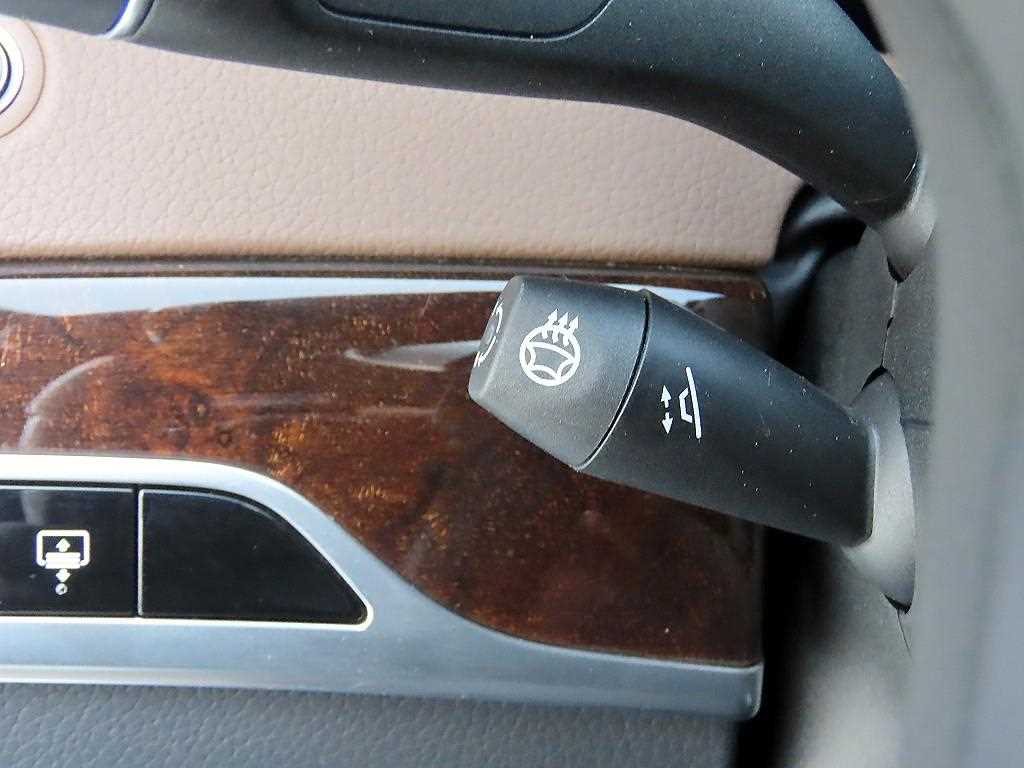 Mercedes-Benz S-Class — photo 13