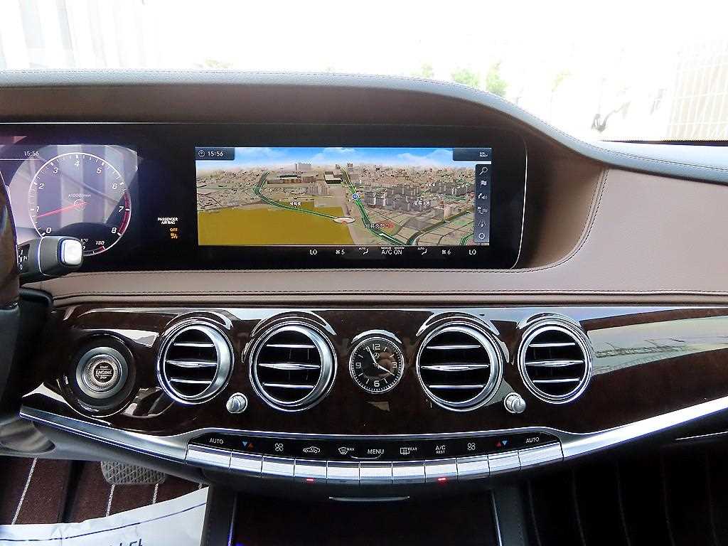 Mercedes-Benz S-Class — photo 14