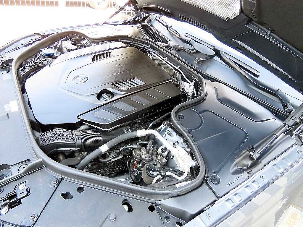 Mercedes-Benz S-Class — photo 19