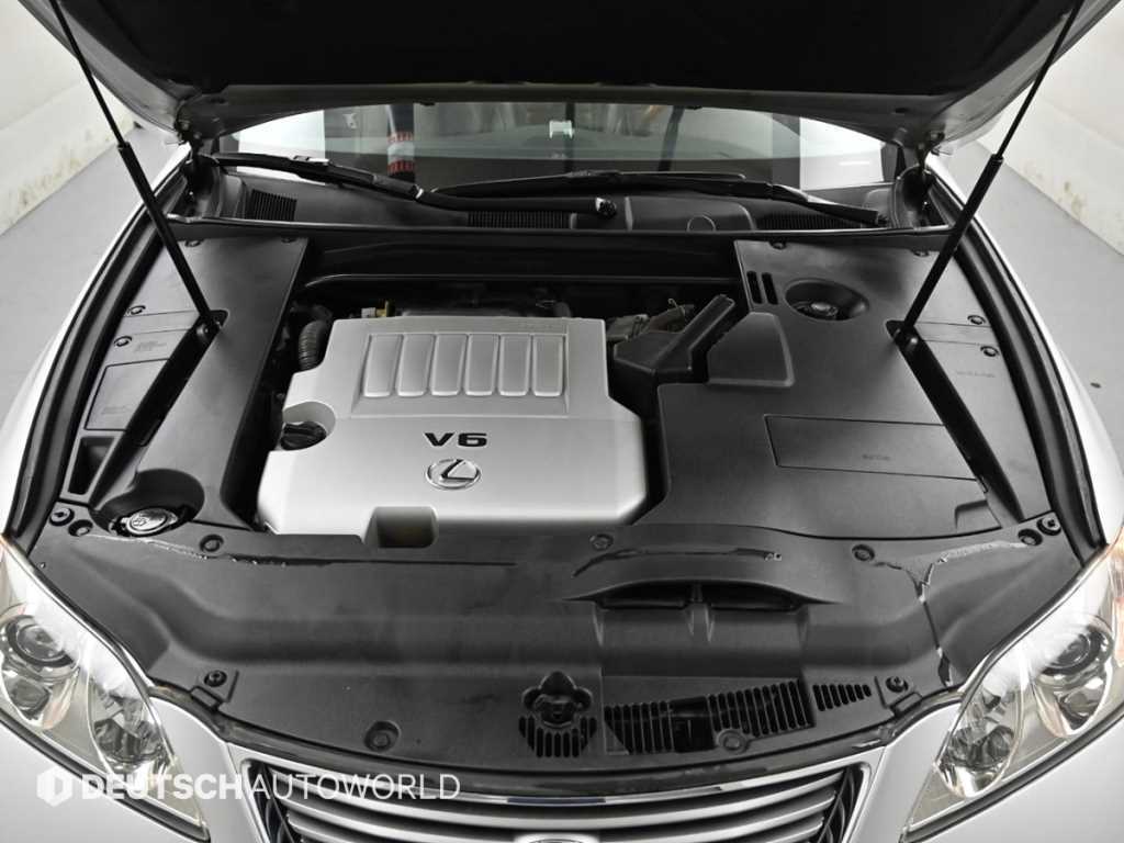 Lexus ES — photo 06