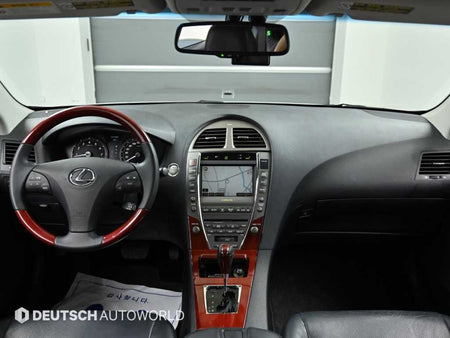 Lexus ES — photo 07