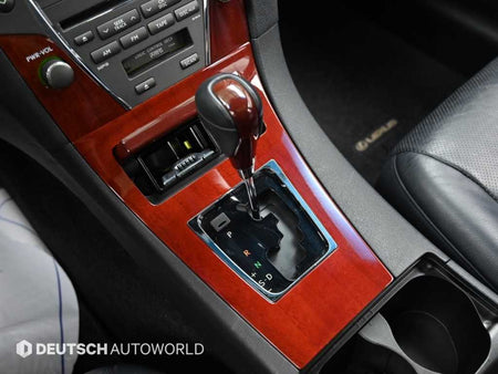 Lexus ES — photo 09