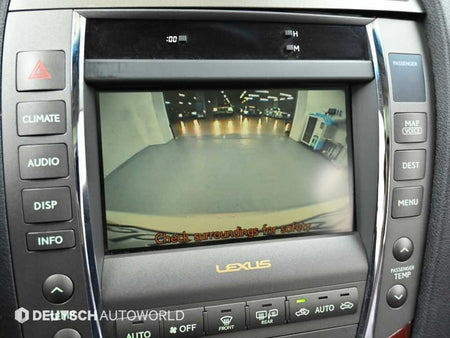 Lexus ES — photo 15