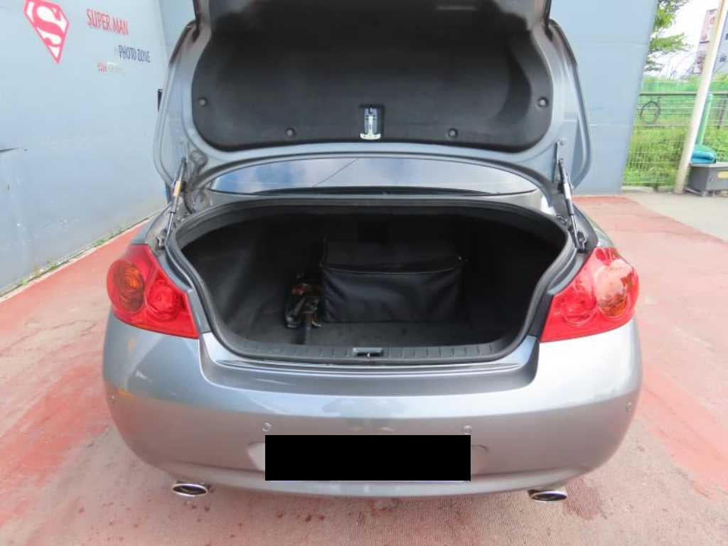 Infiniti G — photo 05