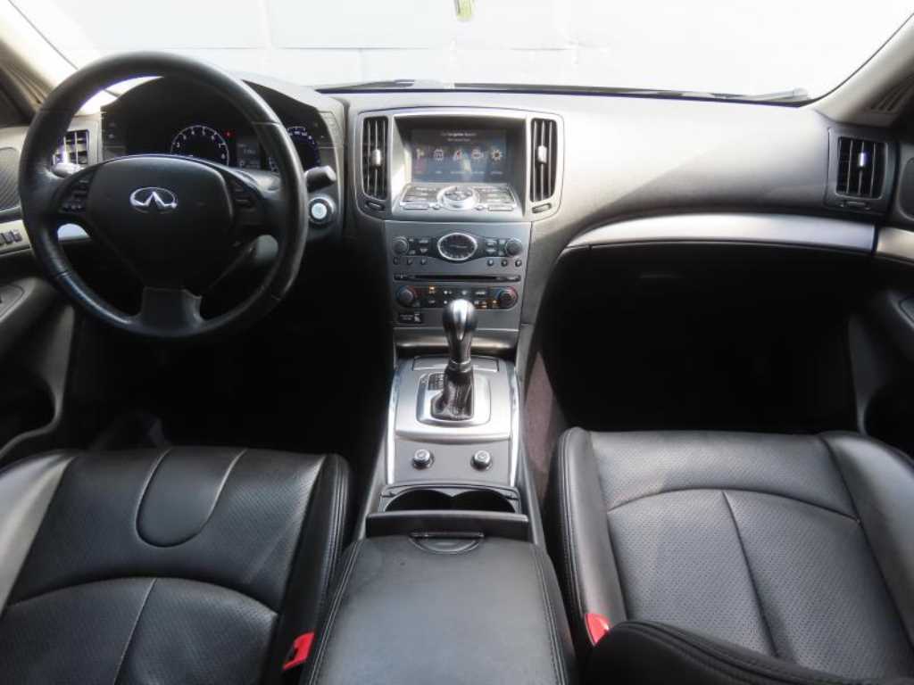 Infiniti G — photo 07