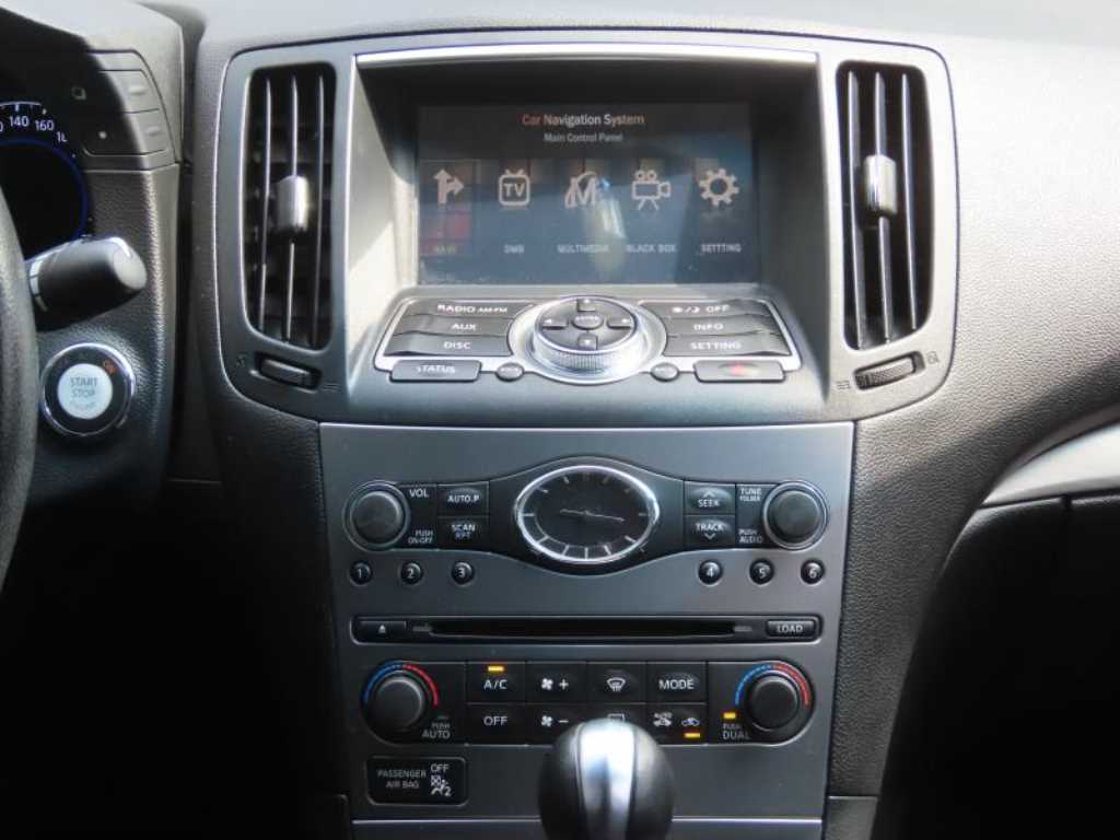 Infiniti G — photo 10