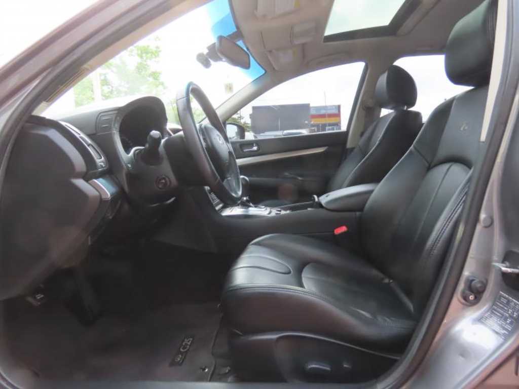 Infiniti G — photo 14