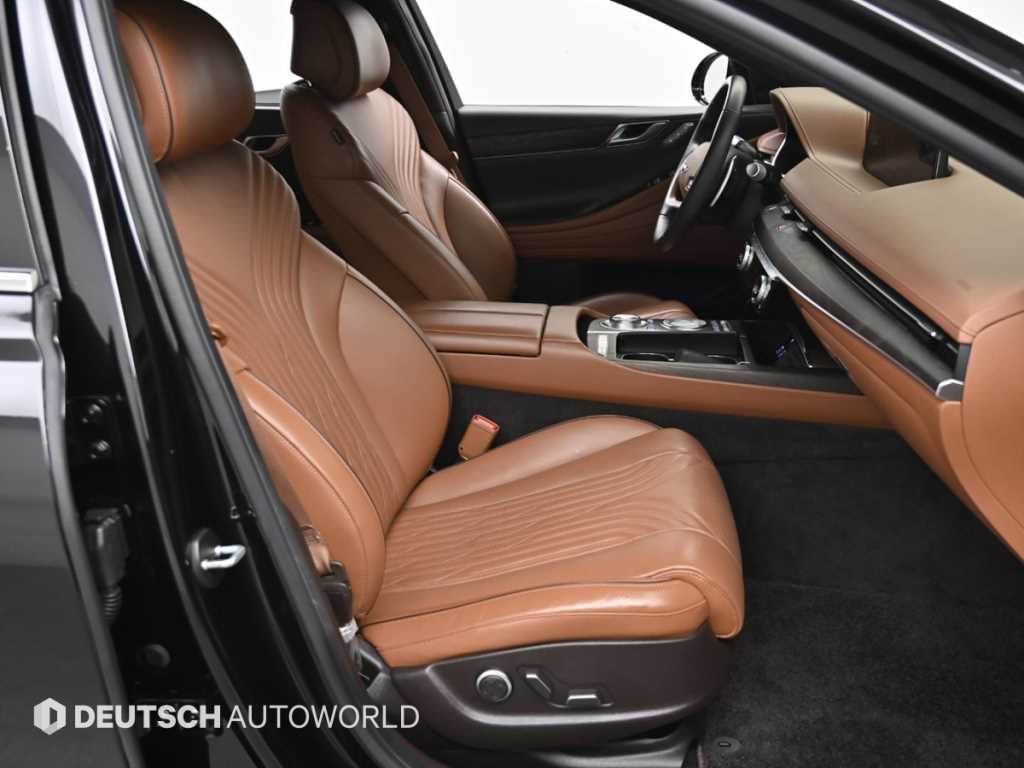 Genesis G80 — photo 10