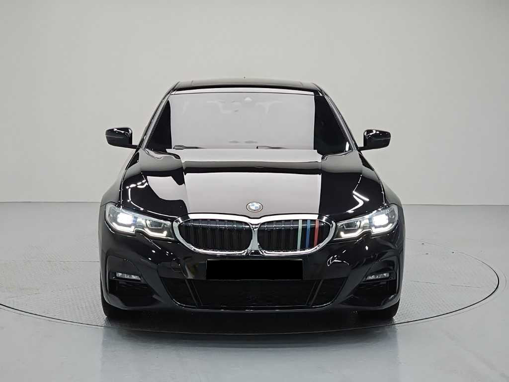 BMW 3-Series — photo 02
