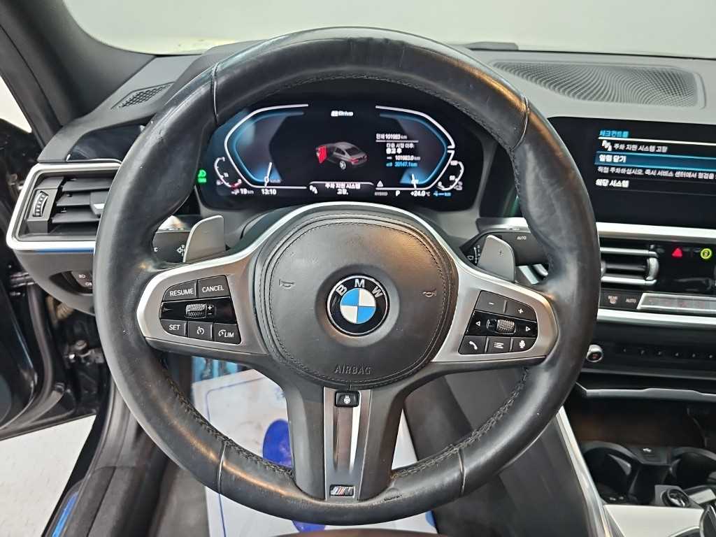 BMW 3-Series — photo 09