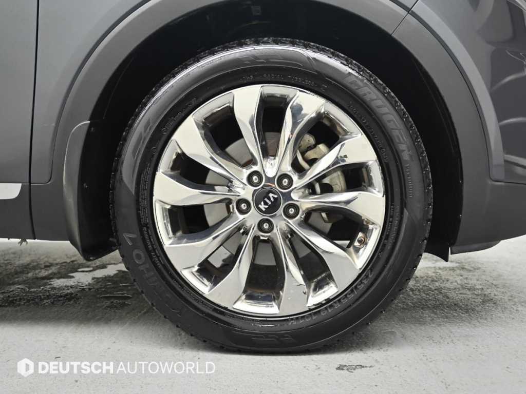 Kia Sorento — photo 05