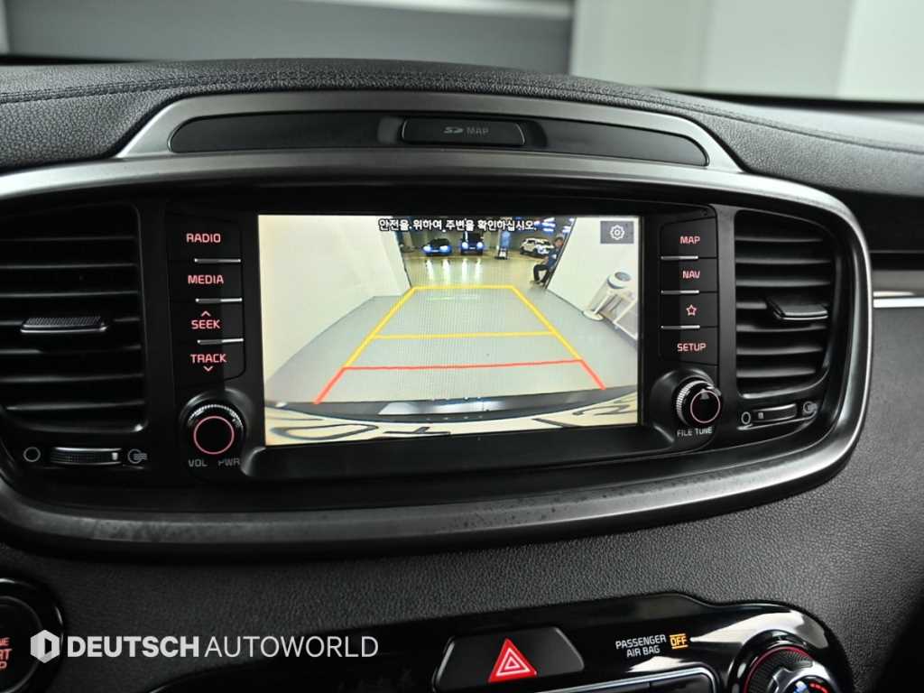 Kia Sorento — photo 15