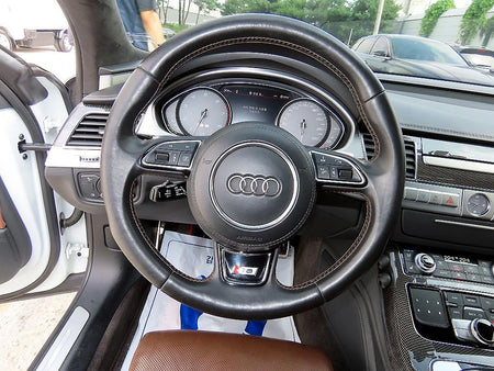 Audi S8 — photo 08