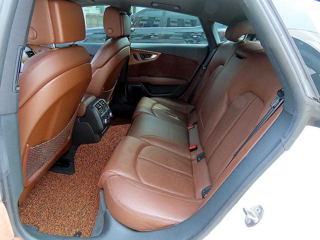 Audi A7 — photo 06
