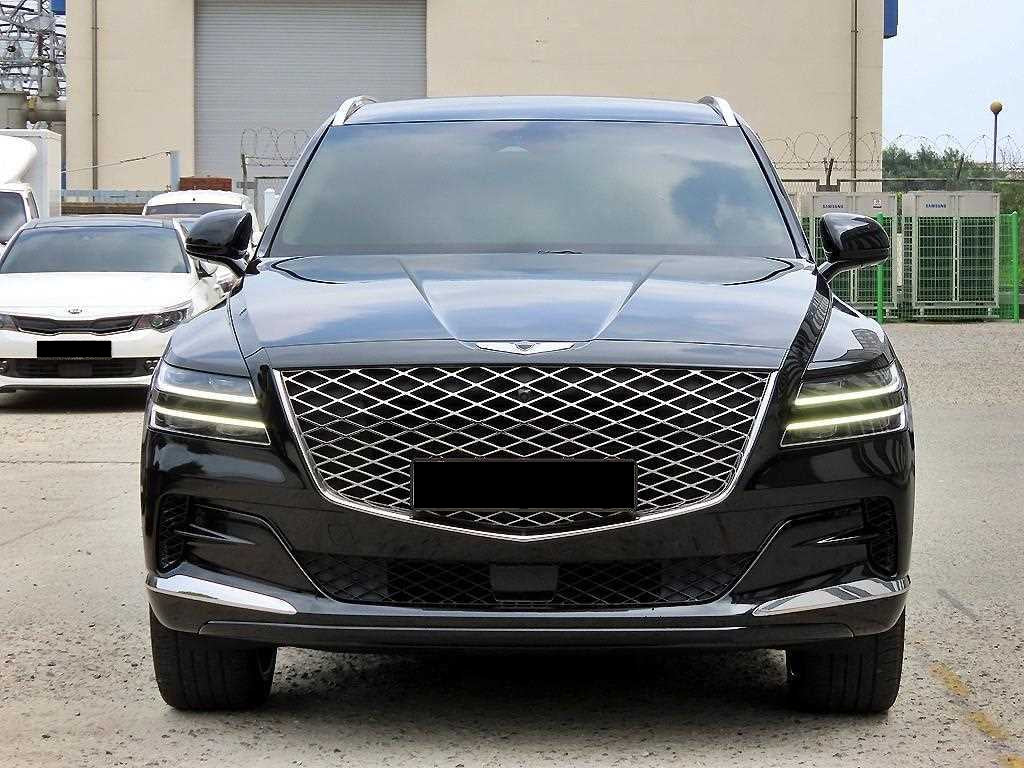 Genesis GV80 — photo 01