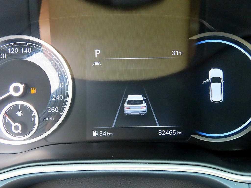 Genesis GV80 — photo 09
