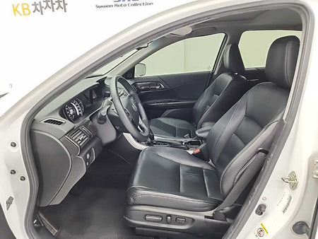 Honda Accord — photo 11