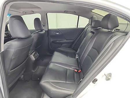 Honda Accord — photo 12