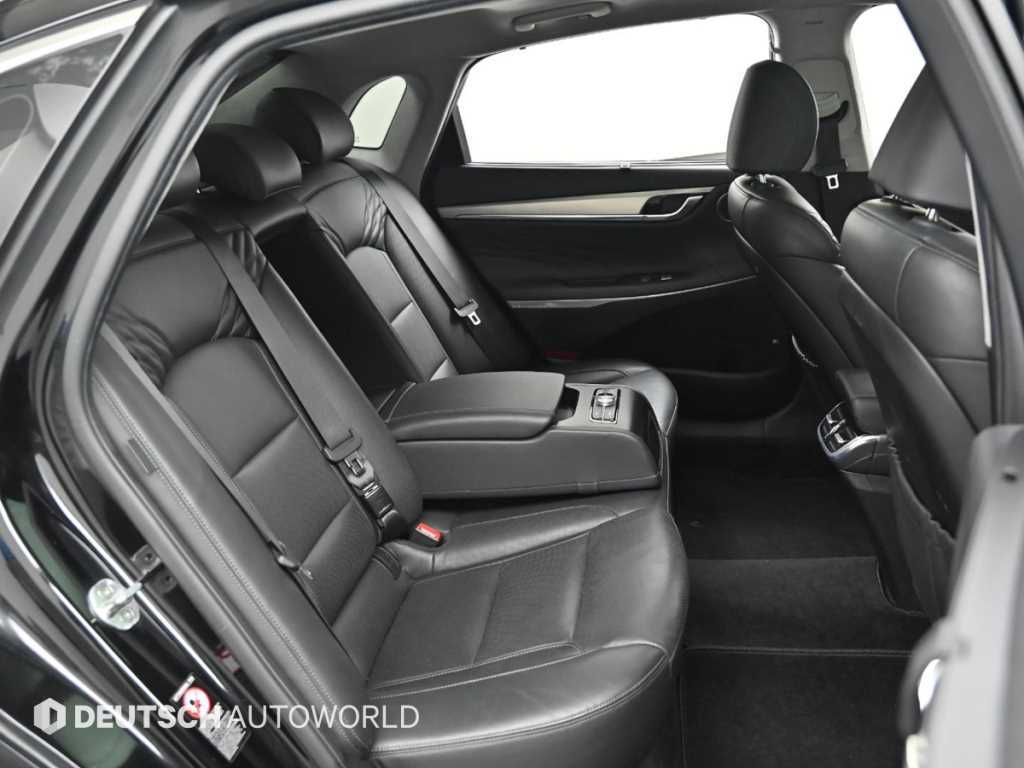 Hyundai Grandeur — photo 12