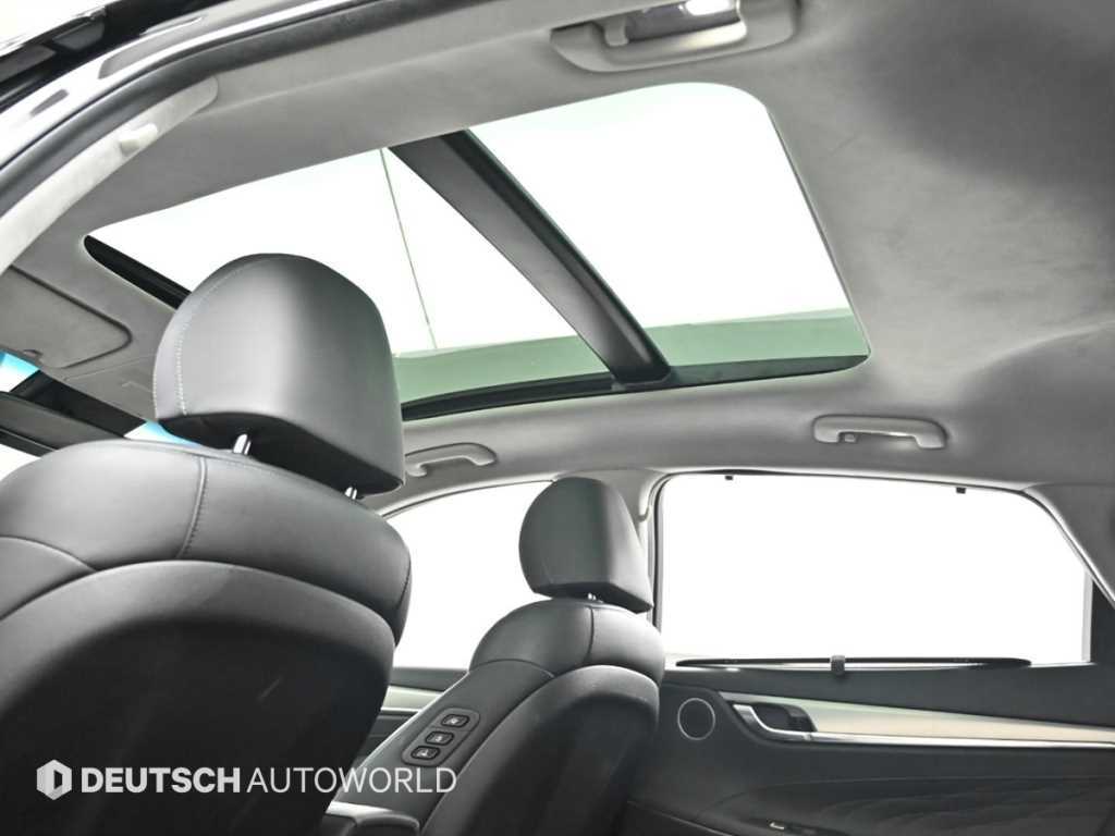 Hyundai Grandeur — photo 17