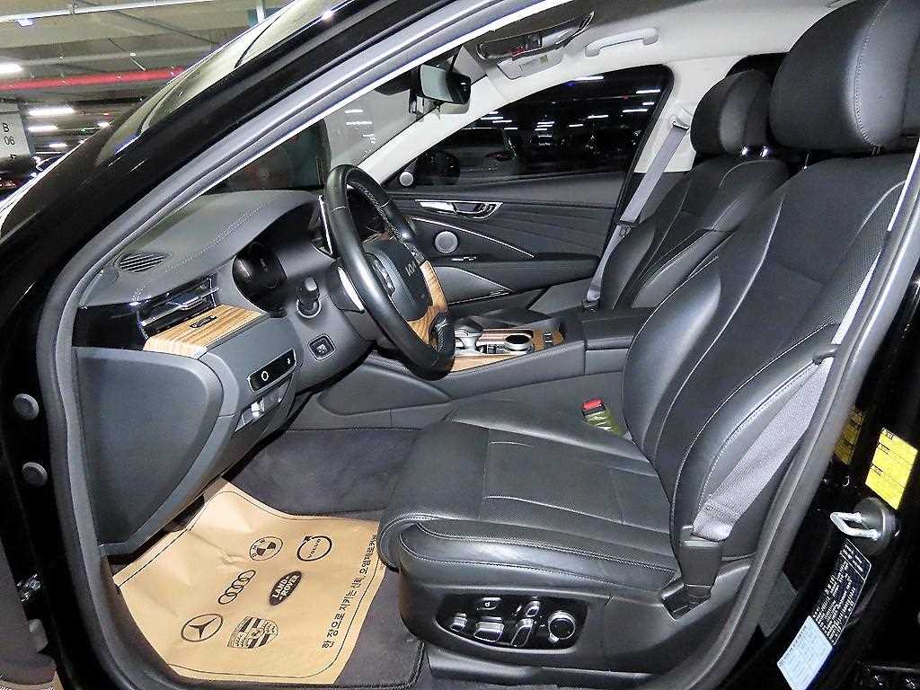 Kia K9 — photo 06