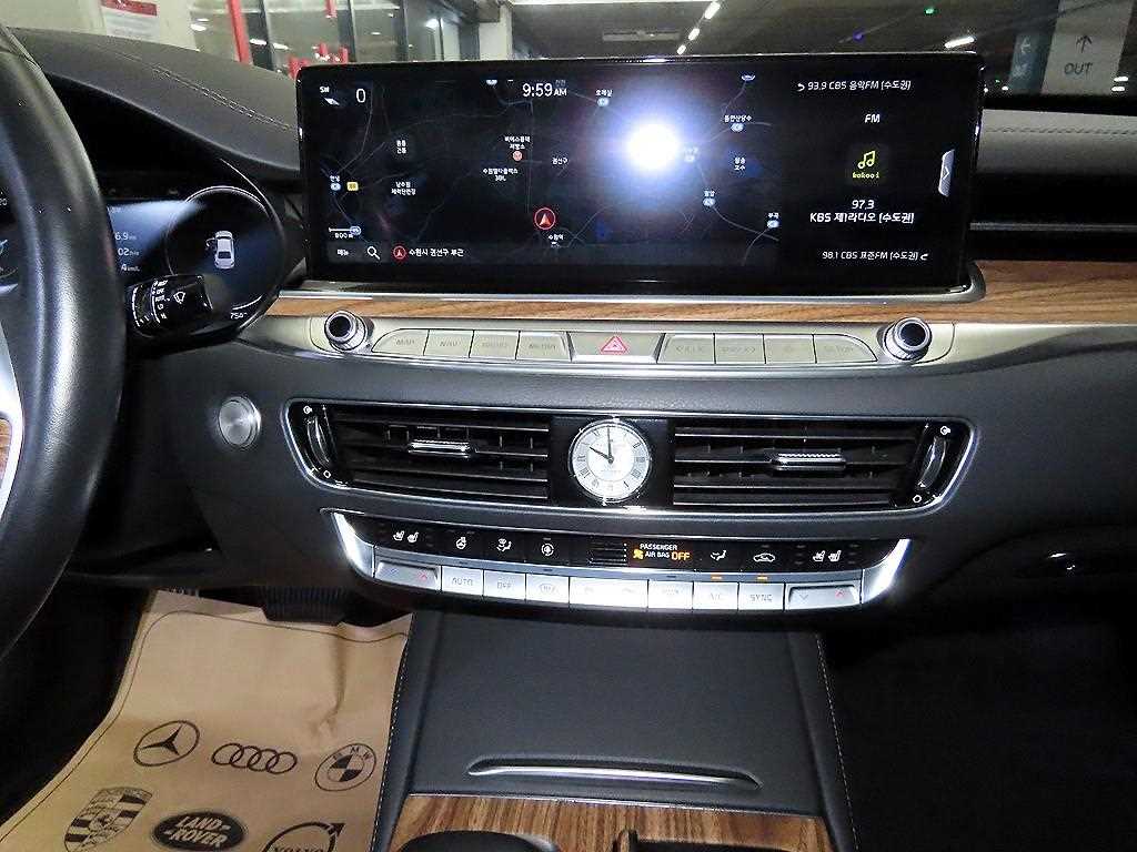 Kia K9 — photo 11