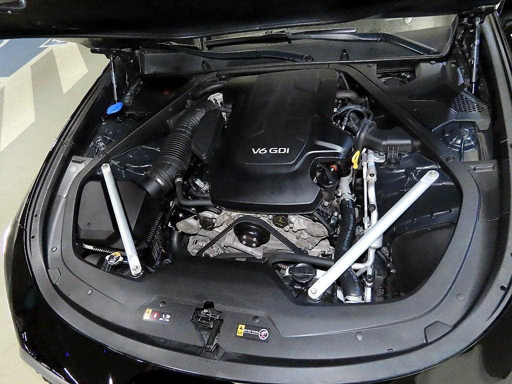 Kia K9 — photo 19