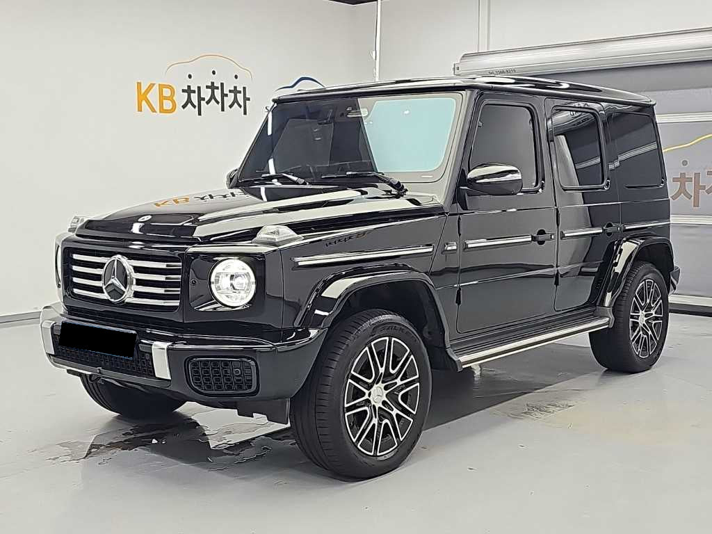 Mercedes-Benz G-Class — photo 01