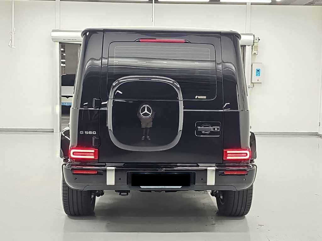 Mercedes-Benz G-Class — photo 03