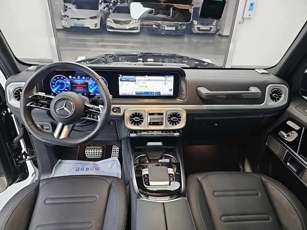Mercedes-Benz G-Class — photo 07