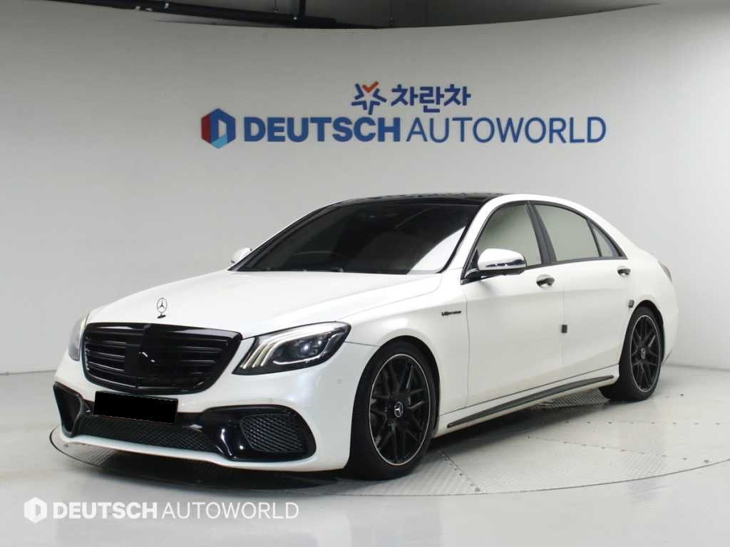 Mercedes-Benz S-Class — photo 01