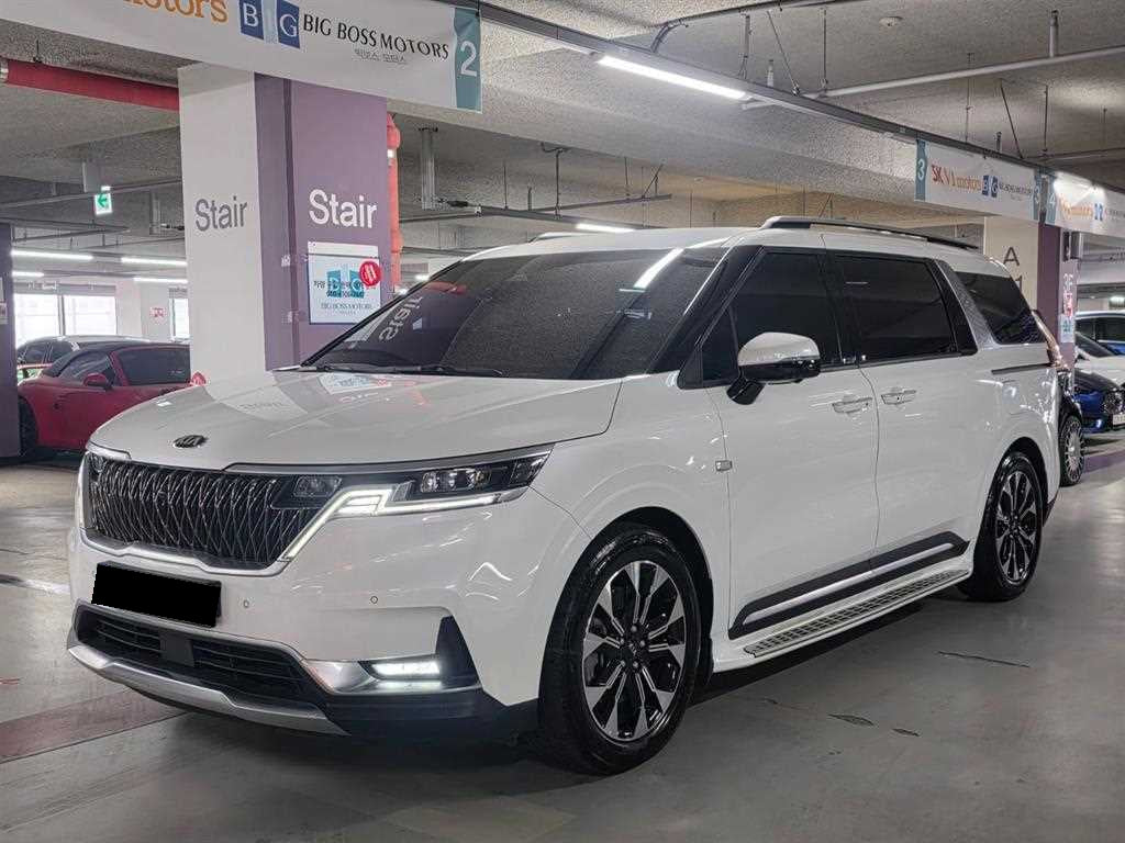 Kia Carnival — photo 02