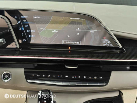 Cadillac Escalade — photo 14