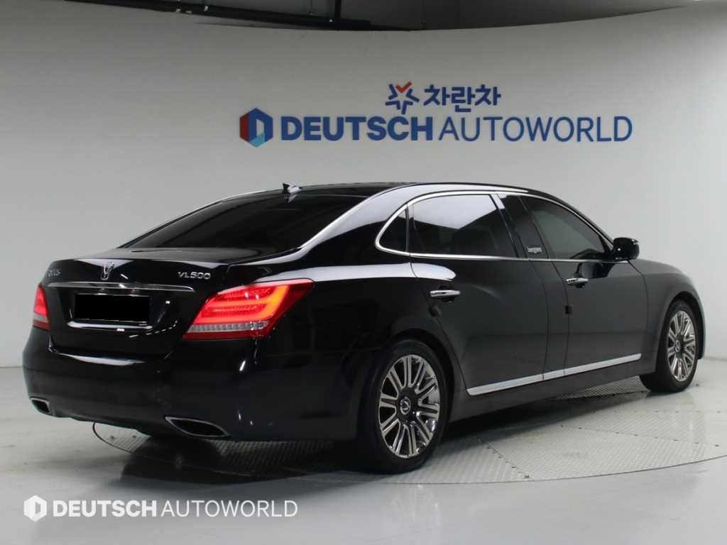 Hyundai Equus — photo 02