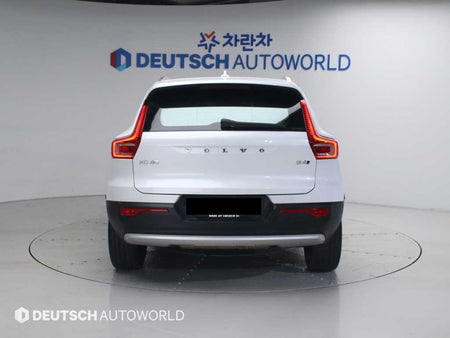 Volvo XC40 — photo 05