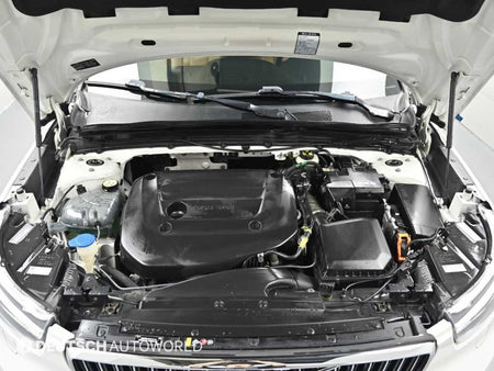 Volvo XC40 — photo 07