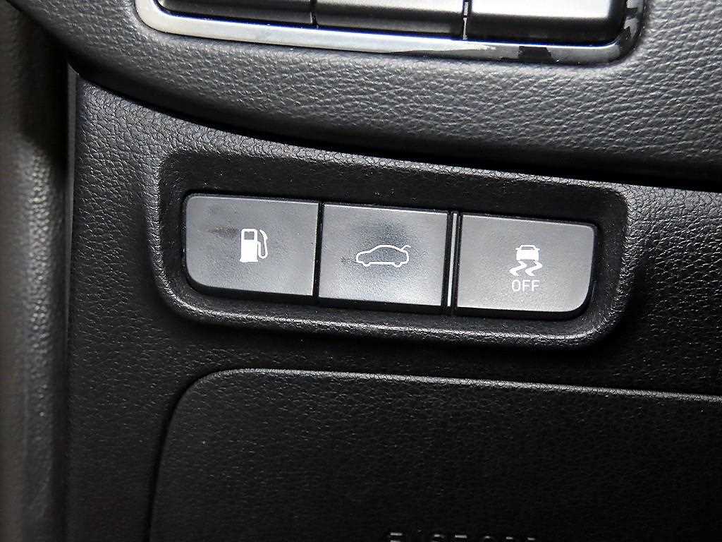 Hyundai Grandeur — photo 14