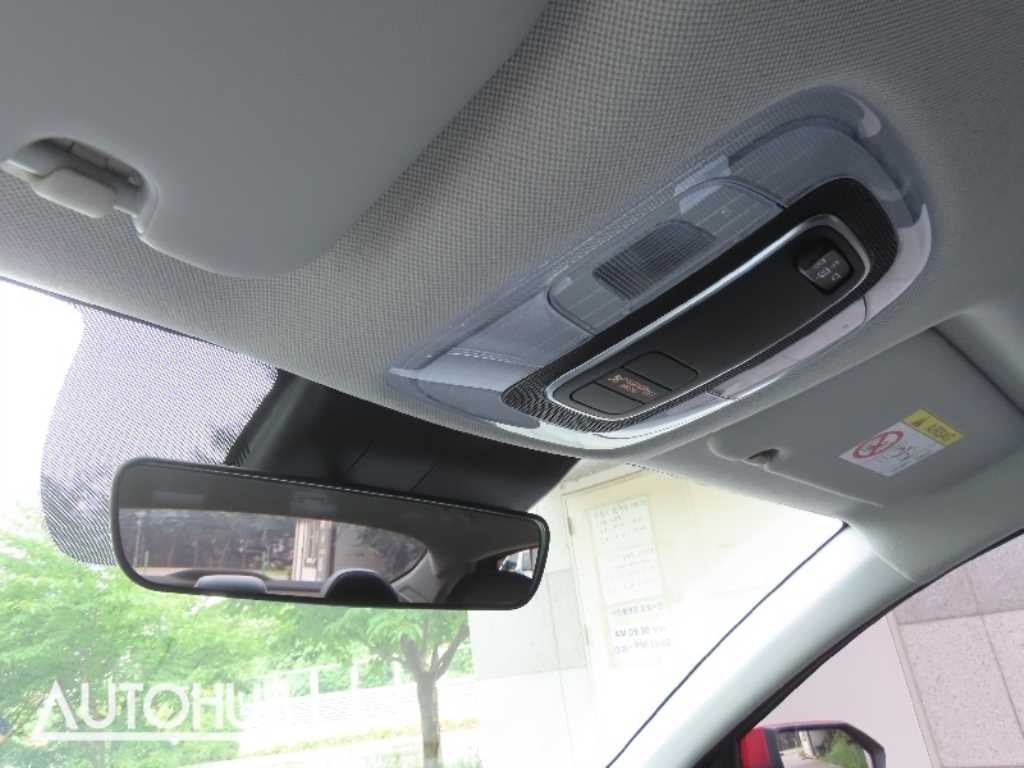 Hyundai AVANTE — photo 11