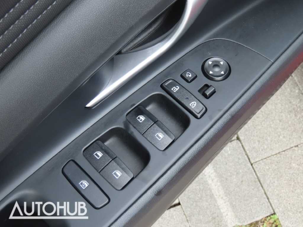 Hyundai AVANTE — photo 13
