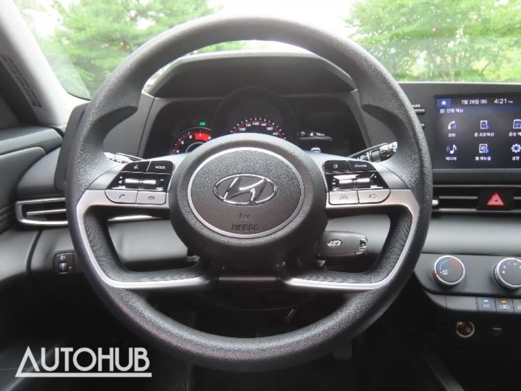 Hyundai AVANTE — photo 17