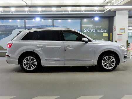 Audi Q7 — photo 03