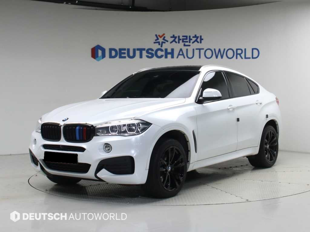 BMW X6 — photo 01