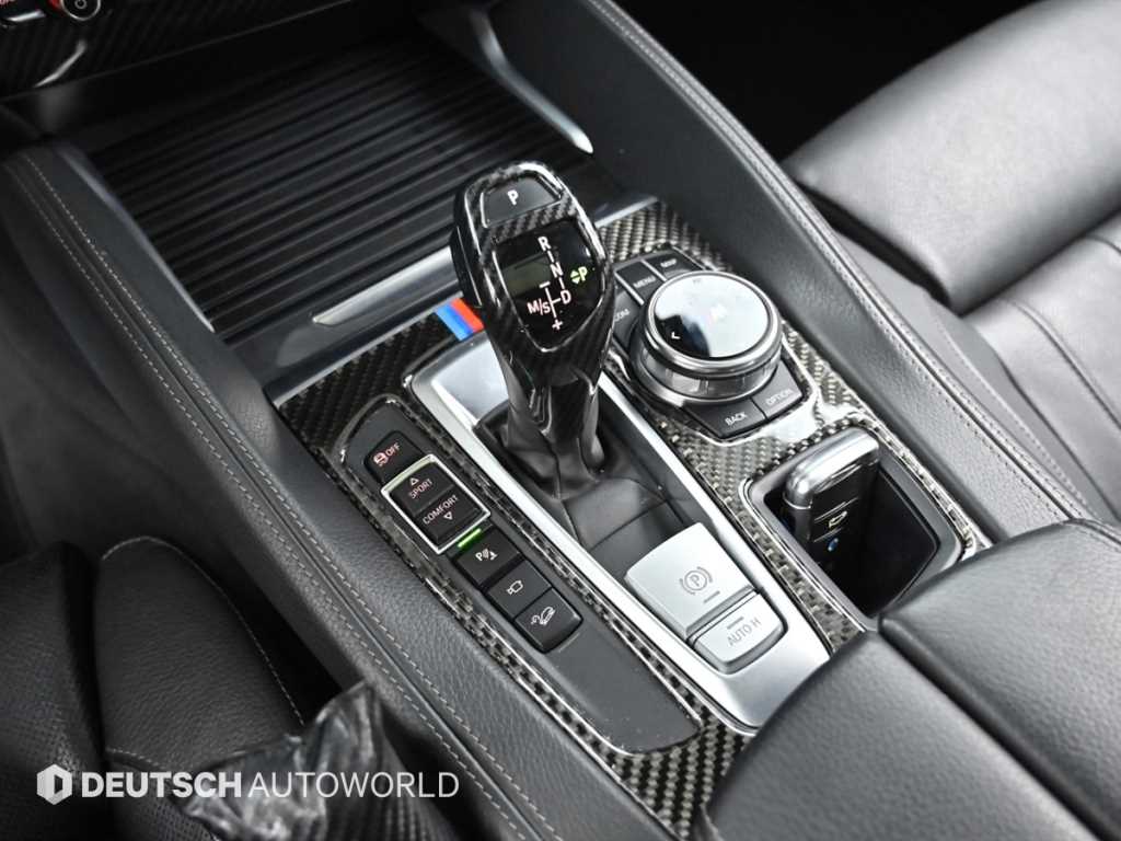 BMW X6 — photo 09