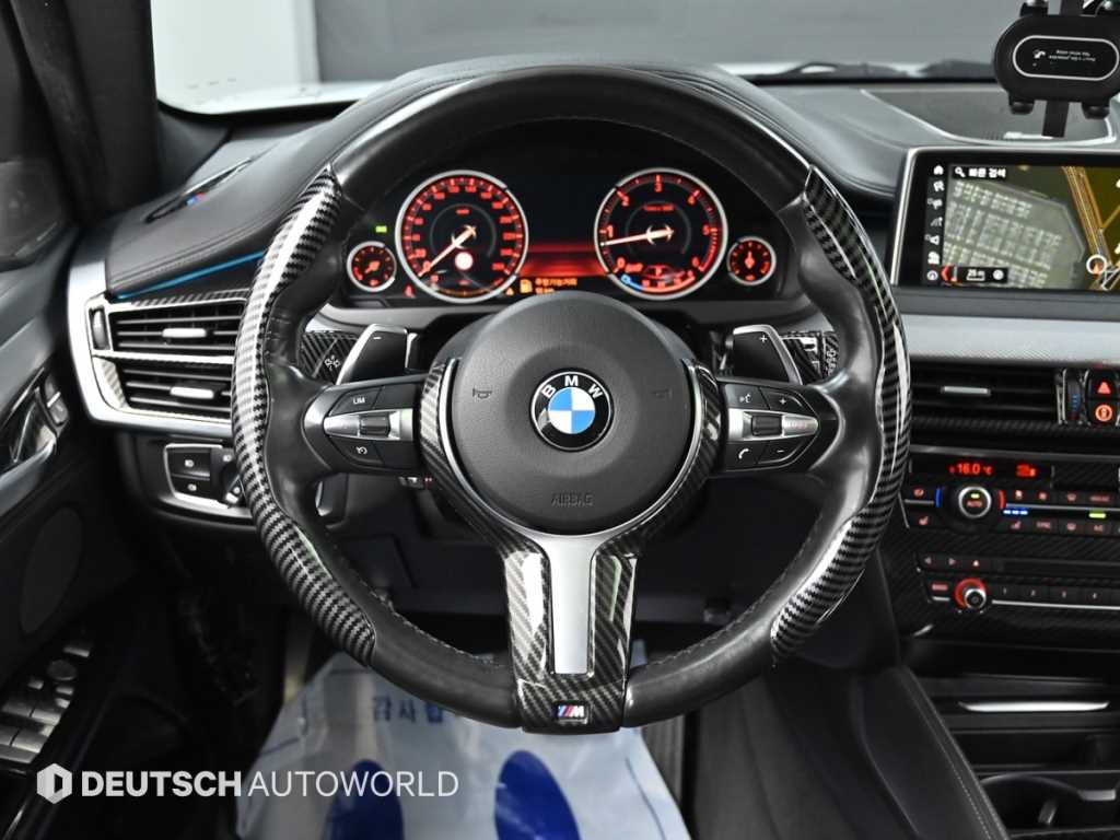 BMW X6 — photo 13