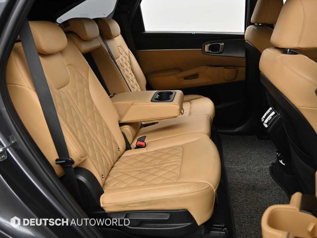 Kia Sorento — photo 12