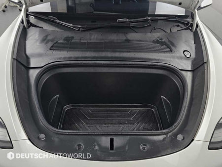 Tesla Model Y — photo 06