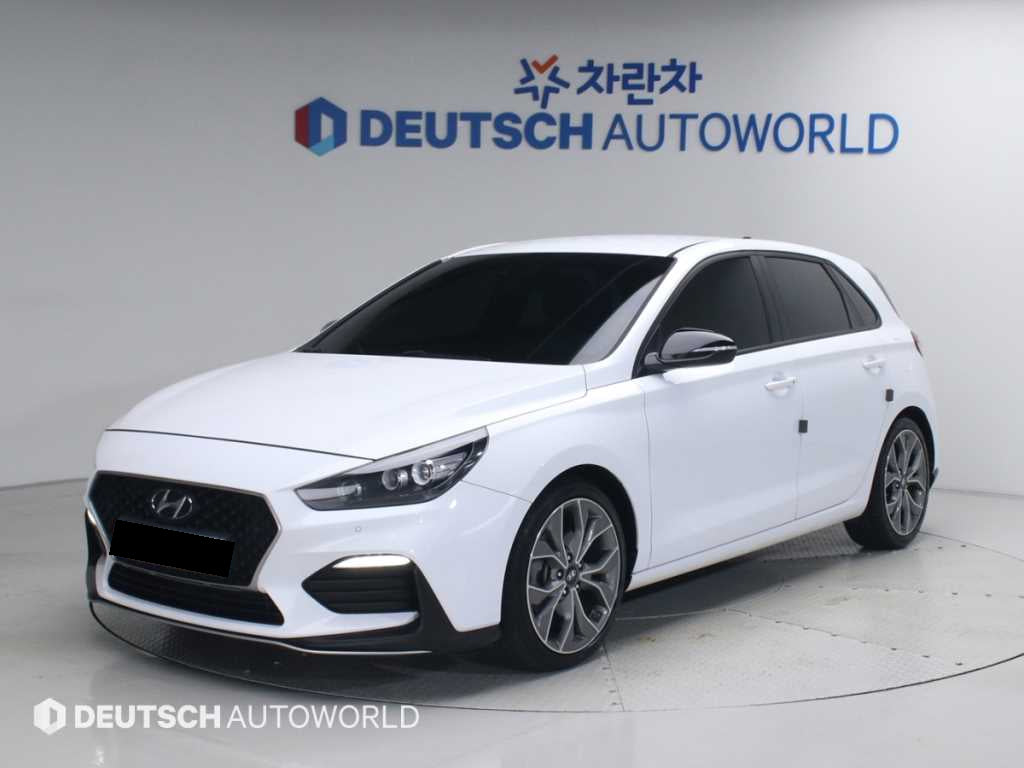 Hyundai i30 — photo 01