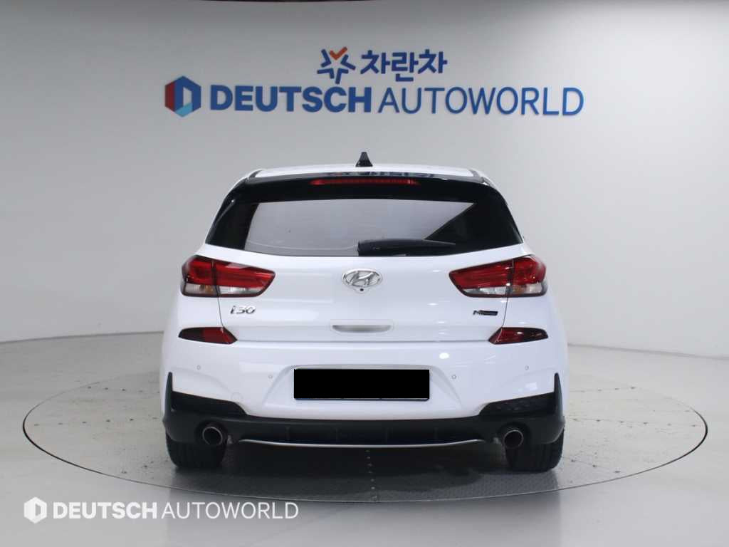 Hyundai i30 — photo 04