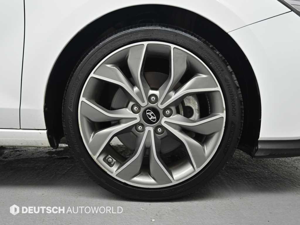 Hyundai i30 — photo 05
